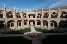 Mosteiro-dos-Jeronimos-18-5116_13_19