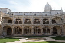Mosteiro-dos-Jeronimos-18-5128_20_25