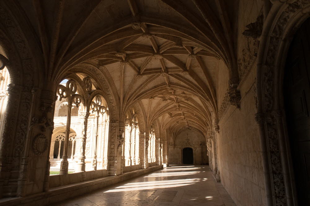 Mosteiro-dos-Jeronimos-18-5133_23_28