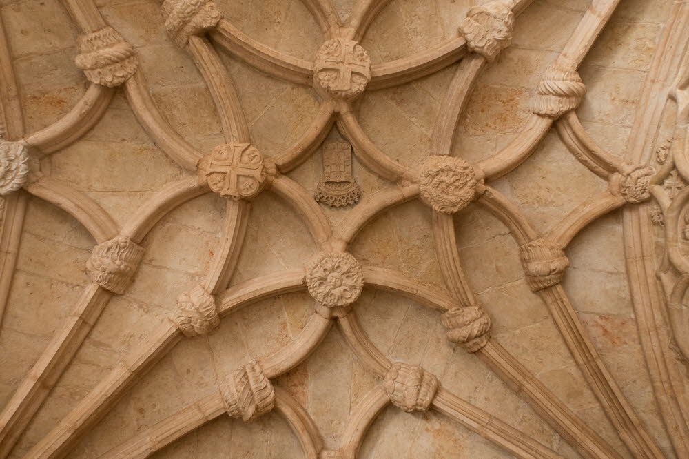 Mosteiro-dos-Jeronimos-18-5137_8_30