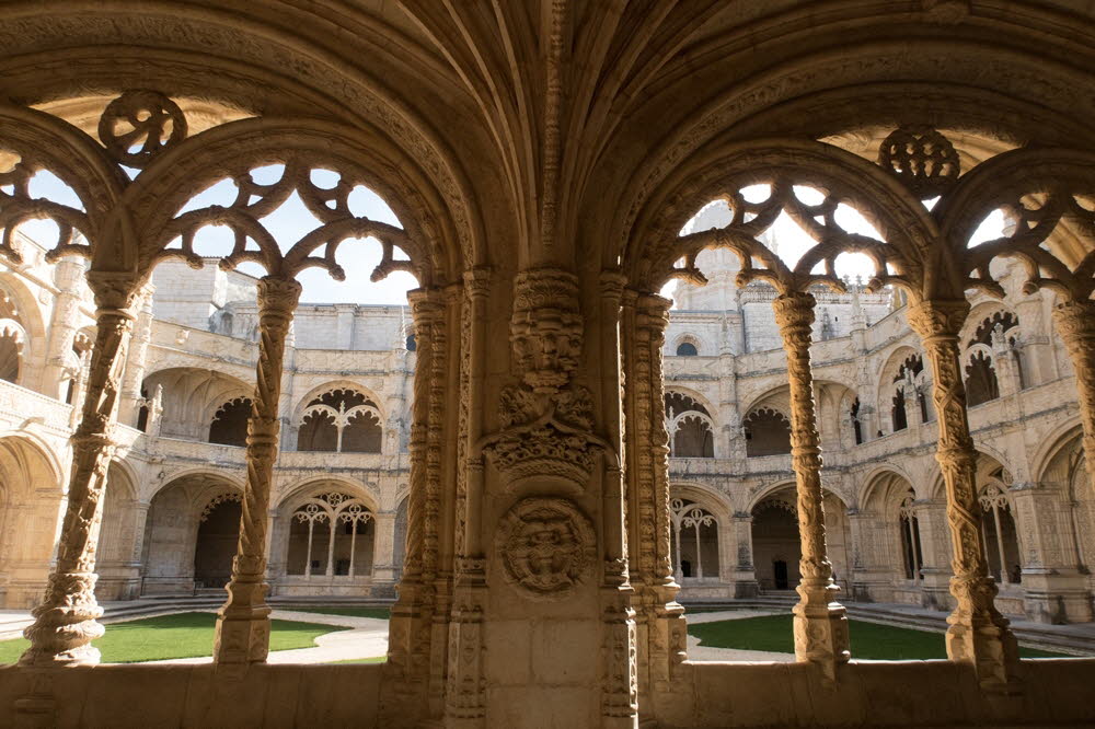 Mosteiro-dos-Jeronimos-18-5140_11_32