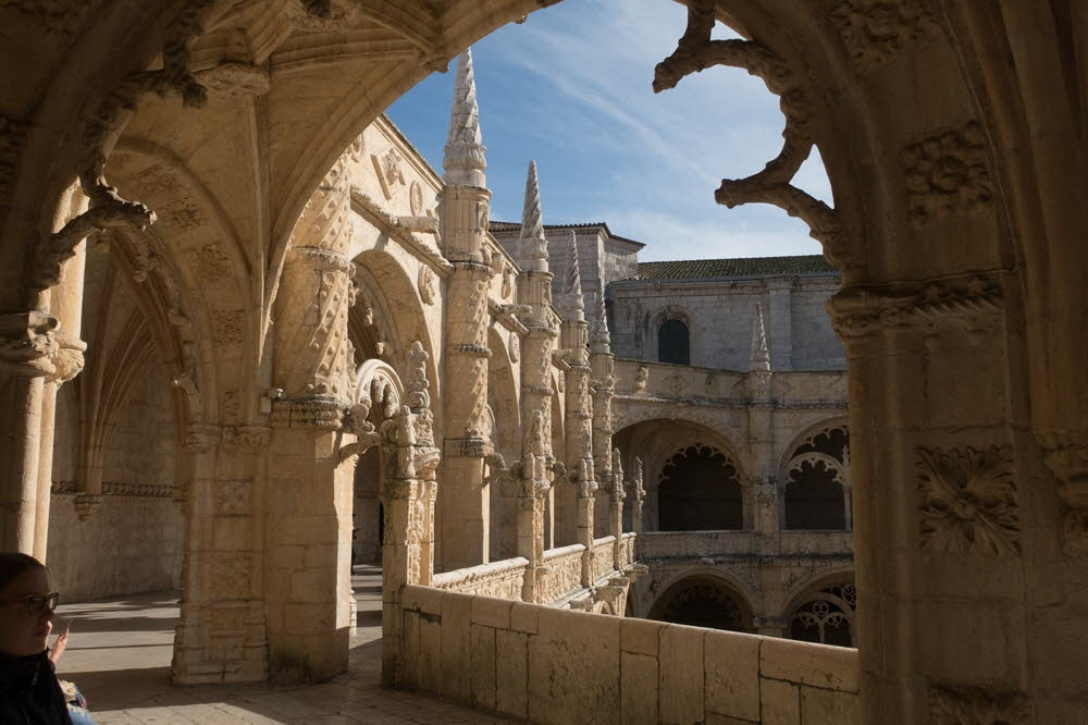 Mosteiro-dos-Jeronimos-18-5146_17_35